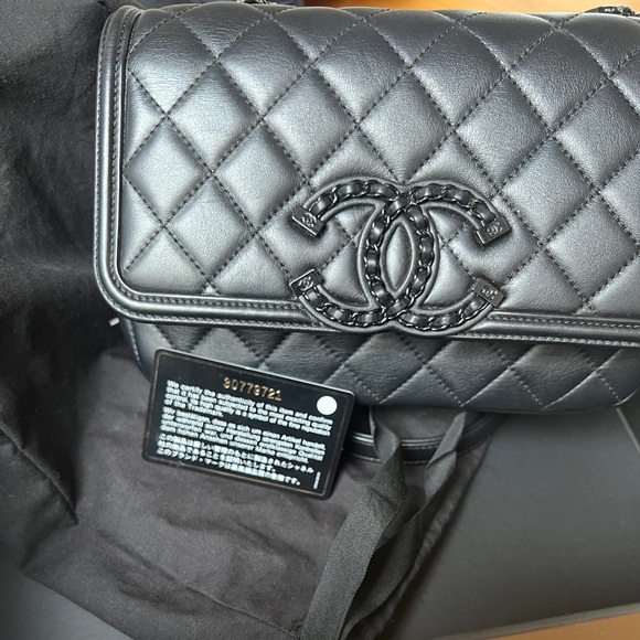 CHANEL Handbags - Chanel flap bag filigree